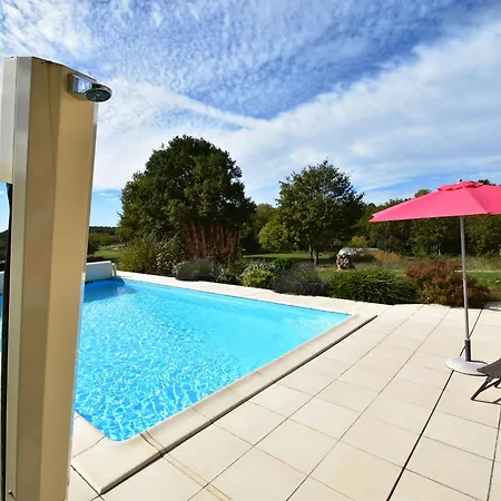 Casa vacanze Holiday In Montcl Ra With Sunny Garden Playground Equipment And Private Pool *